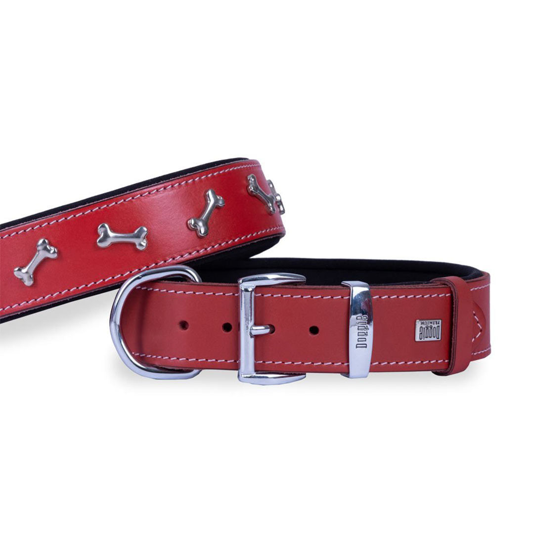Doggie Konforlu Gerçek Deriden El Yapımı Kemik Süslü Kirmizi Köpek Boyun Tasması 4x52-60cm